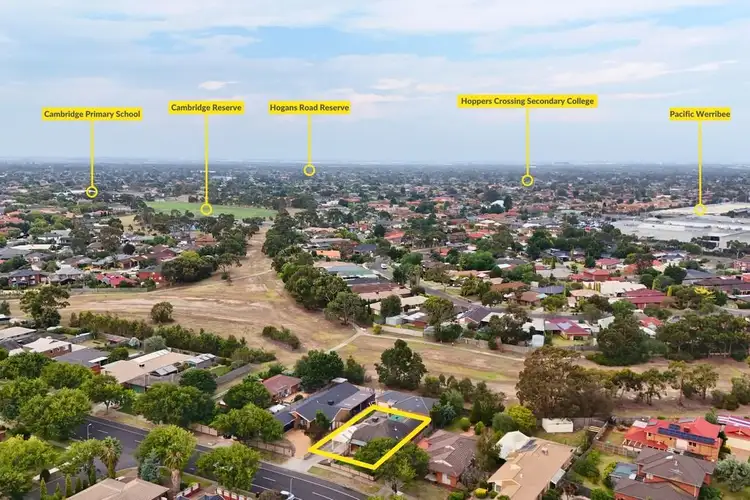 Second view of Homely house listing, 1/8 Westmill Drive, Hoppers Crossing VIC 3029