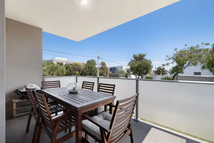 Main view of Homely apartment listing, 1/5 Maury Road, Chelsea VIC 3196