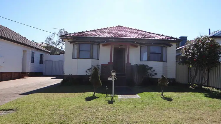 5 Parkes Street