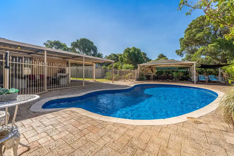 23 Sunningdale Circle
