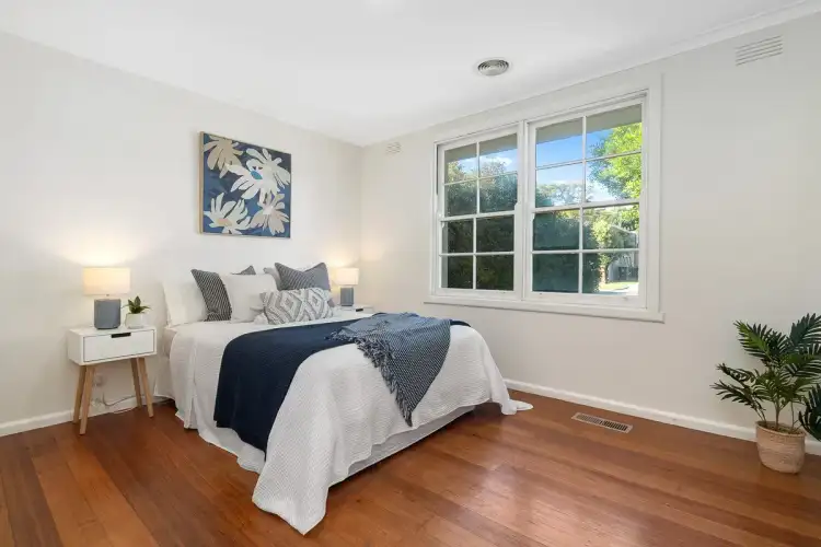 Sixth view of Homely house listing, 18 Helvetia Court, Frankston VIC 3199