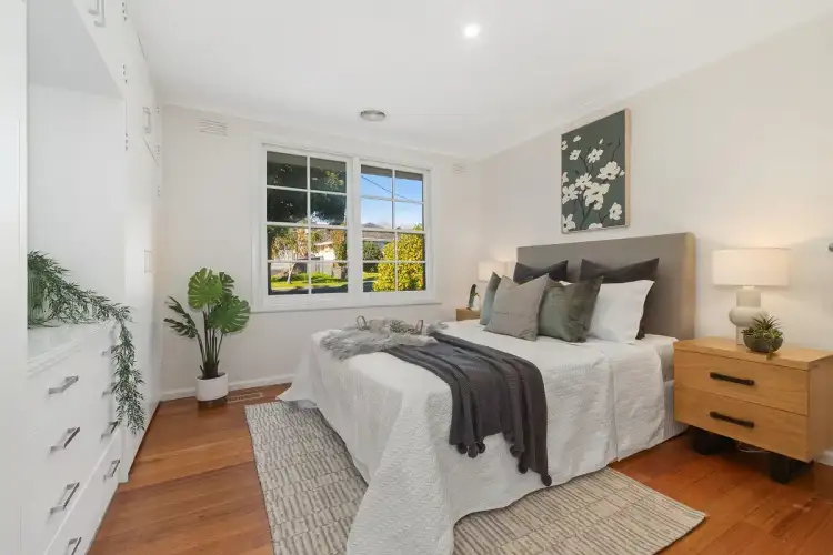 Seventh view of Homely house listing, 18 Helvetia Court, Frankston VIC 3199