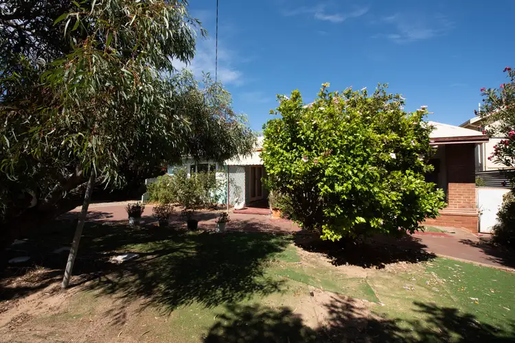 33 Ainsworth Street, Geraldton WA 6530