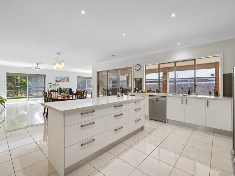 34 Honeyeater Circuit, Inverloch VIC 3996