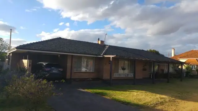 11 Clive Street, Katanning WA 6317