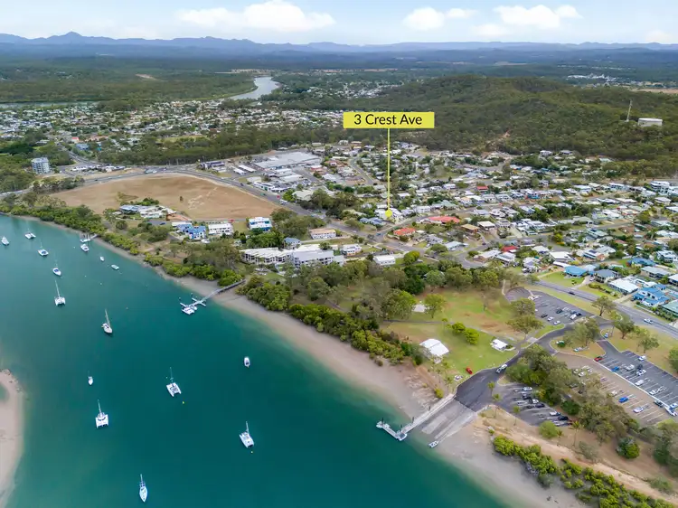 1/3 Crest Avenue, Boyne Island QLD 4680