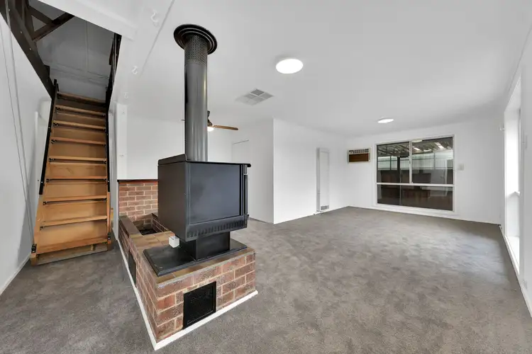 22 Savannah Crescent, Epping VIC 3076