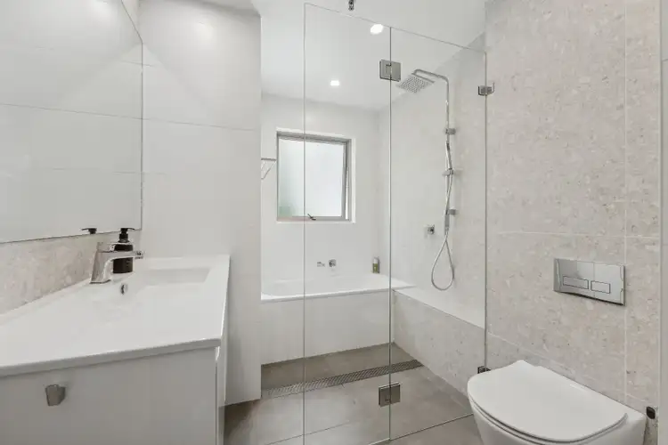 Sixth view of Homely apartment listing, 17/63 Crown Street, Woolloomooloo NSW 2011