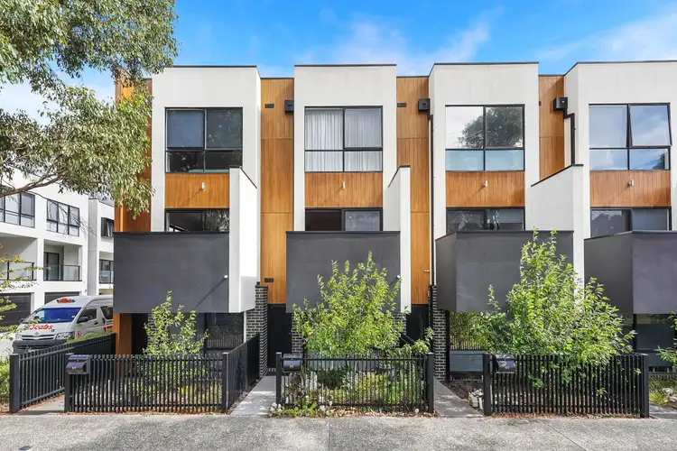 7/2 Bluestone Street, Pakenham VIC 3810