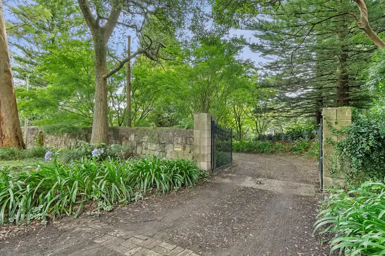 109 Warks Hill Road, Kurrajong Heights NSW 2758