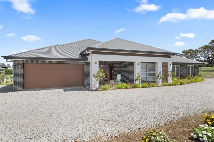 17 Bonnett Drive, Run-O-Waters NSW 2580