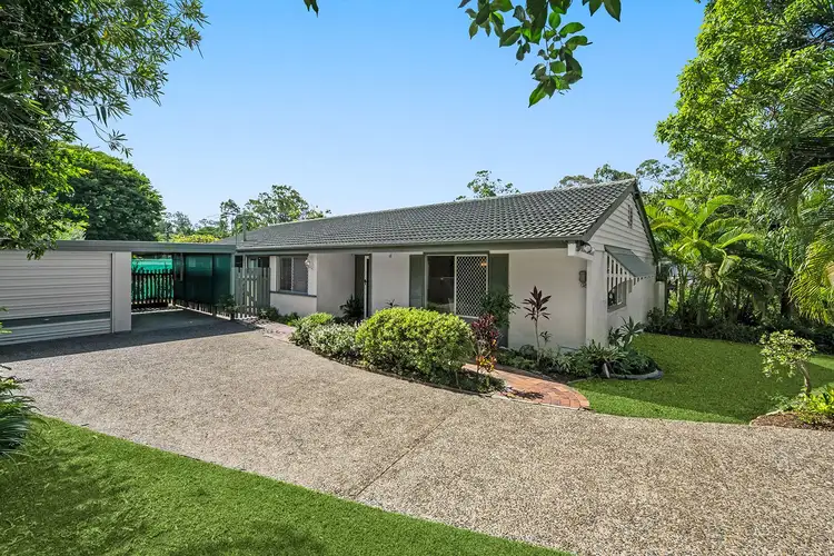 7 Roxburgh Street, Kenmore QLD 4069