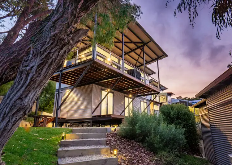11 La Perouse Road, Goode Beach WA 6330