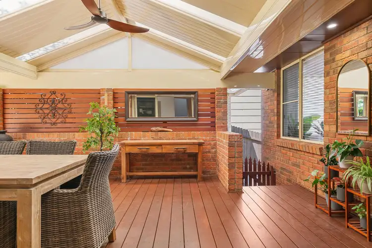 17 Shannon Parade, Berkeley Vale NSW 2261