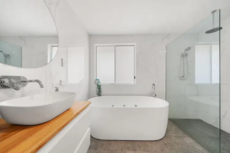 Fifth view of Homely house listing, 17 Shannon Parade, Berkeley Vale NSW 2261