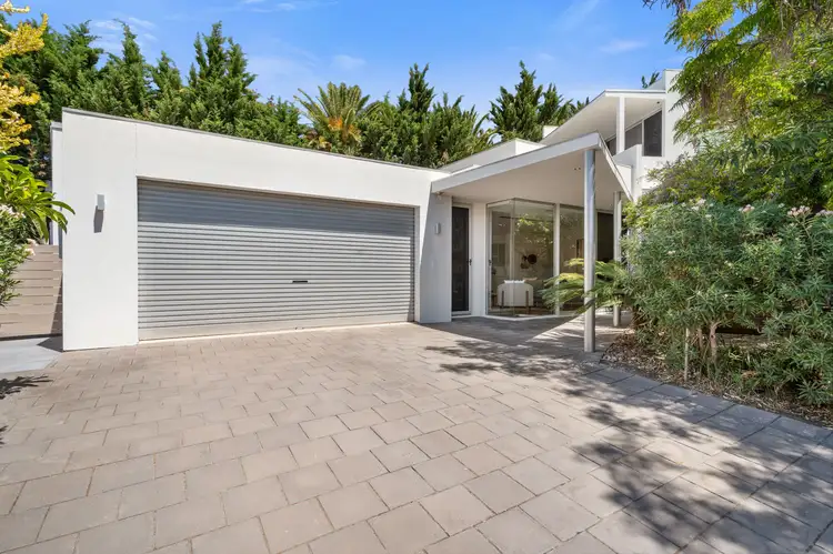 11 Mawson Close