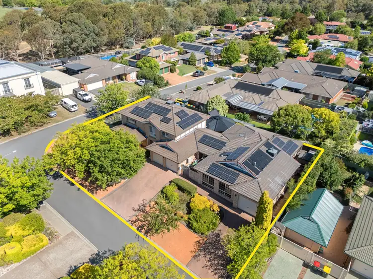 4 Buckmaster Crescent, Dunlop ACT 2615
