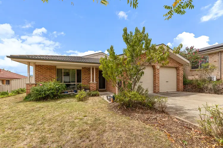 61 Hugh Mckay Crescent, Dunlop ACT 2615