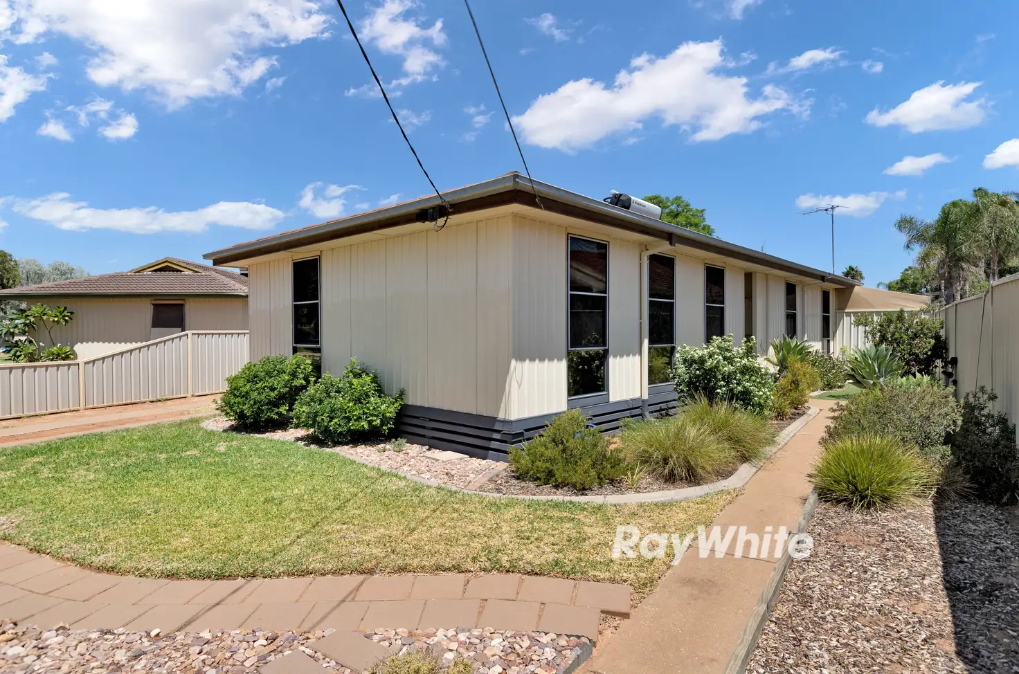 Main view of Homely house listing, 2 Ulmarra Place, Mildura VIC 3500