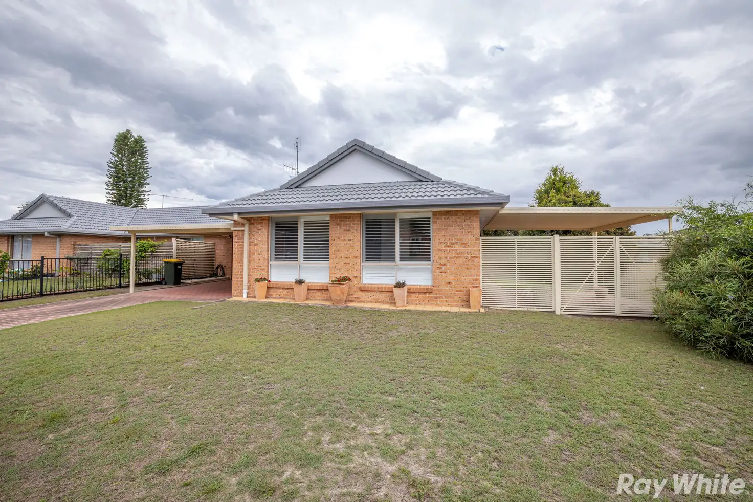 Main view of Homely villa listing, 2/42 Parkway Drive, Tuncurry NSW 2428