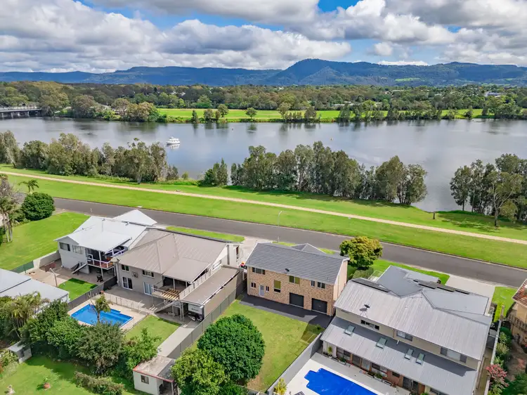 30 Riverview Road, Nowra NSW 2541