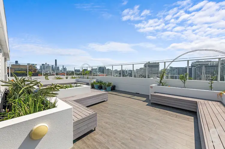 310/113 Commercial Road, Teneriffe QLD 4005