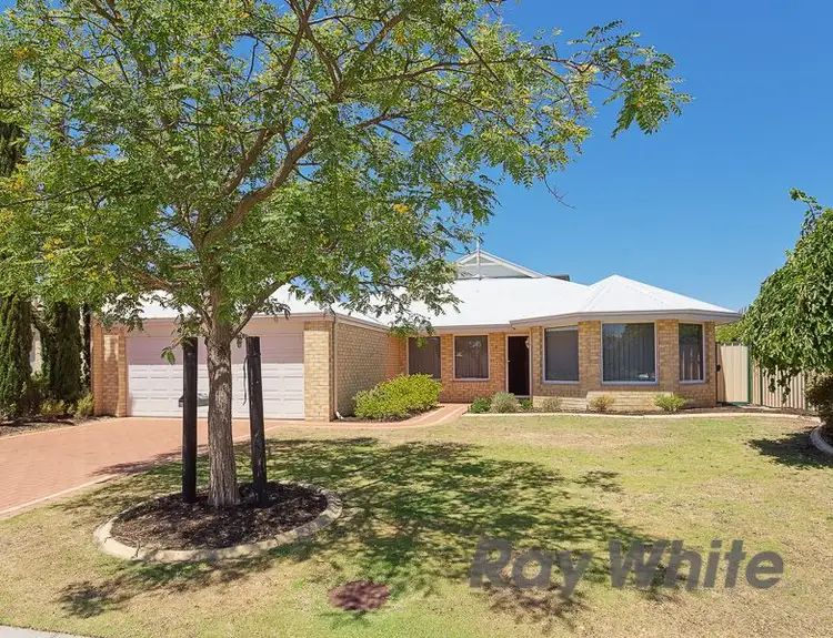 5 Sherbourne Corner, Success WA 6164