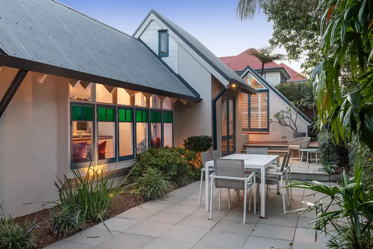 4 Starling Street