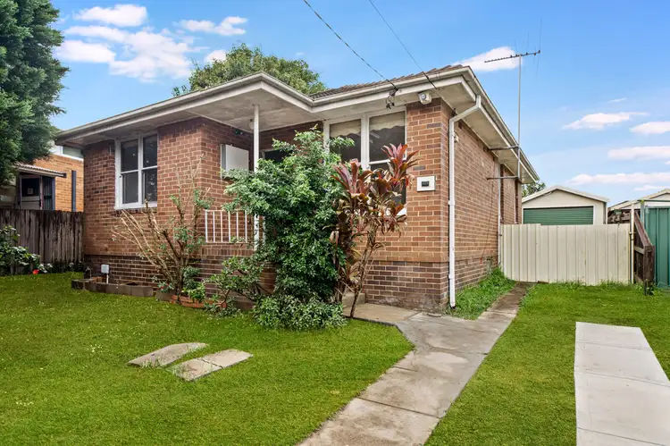 619 Victoria Road