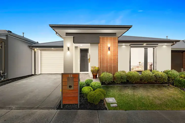 19 Moss Road