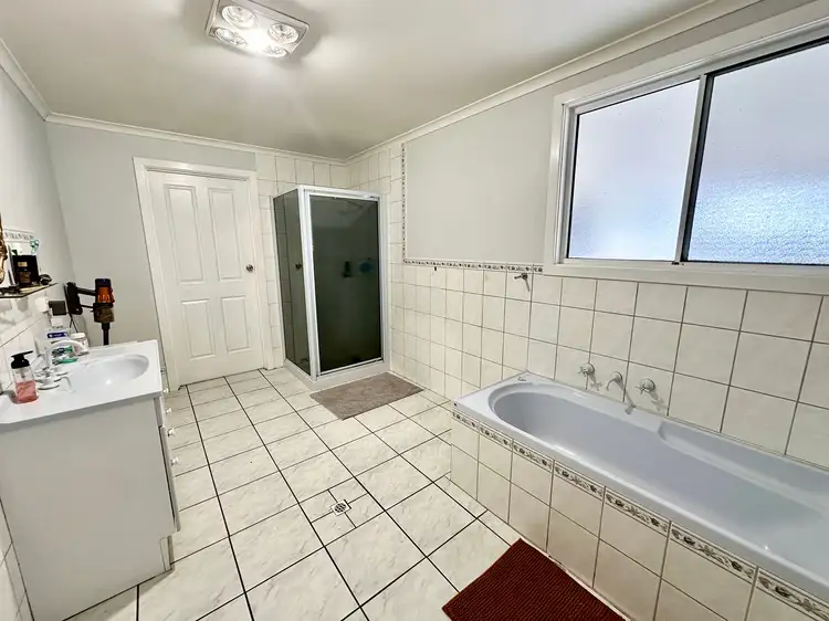 Fourth view of Homely house listing, 2 Albert Parade, Bordertown SA 5268