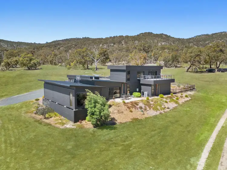 605 Bunjils Cave Road, Black Range VIC 3381