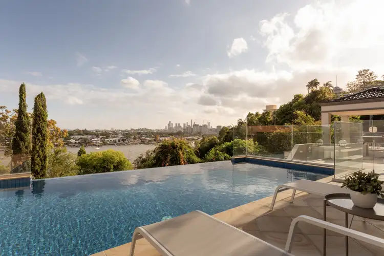 13 Quarry Street, Hamilton QLD 4007