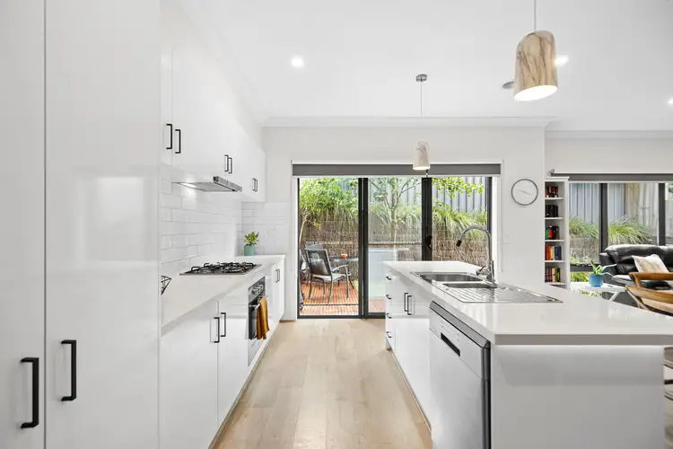 2 Premier Close, Mooroolbark VIC 3138