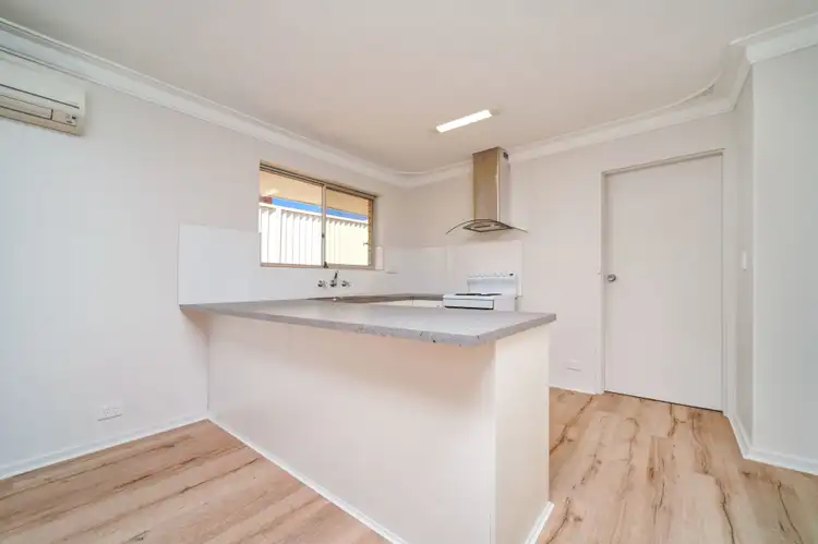 Fifth view of Homely semi-detached listing, 524B Morley Drive, Morley WA 6062