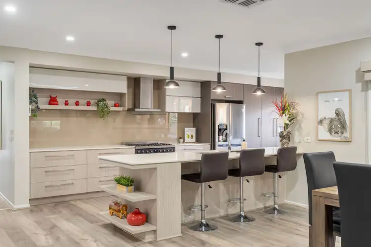 Fifth view of Homely house listing, 33 Riverway View, Craigieburn VIC 3064