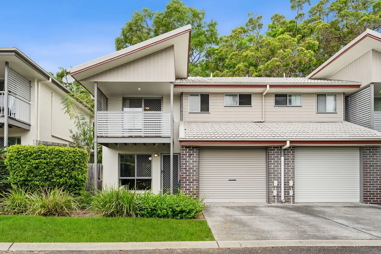 Main view of Homely townhouse listing, 22/2311 Logan Road, Eight Mile Plains QLD 4113