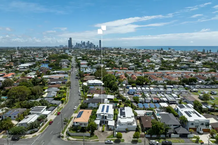 2/37 Kiers Road, Miami QLD 4220