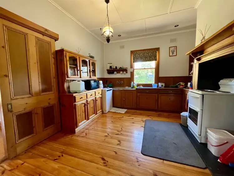 Fifth view of Homely house listing, 42 Wellington Street, Bordertown SA 5268