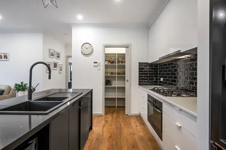 Sixth view of Homely house listing, 16 Glenalbyn Close, Strathalbyn SA 5255