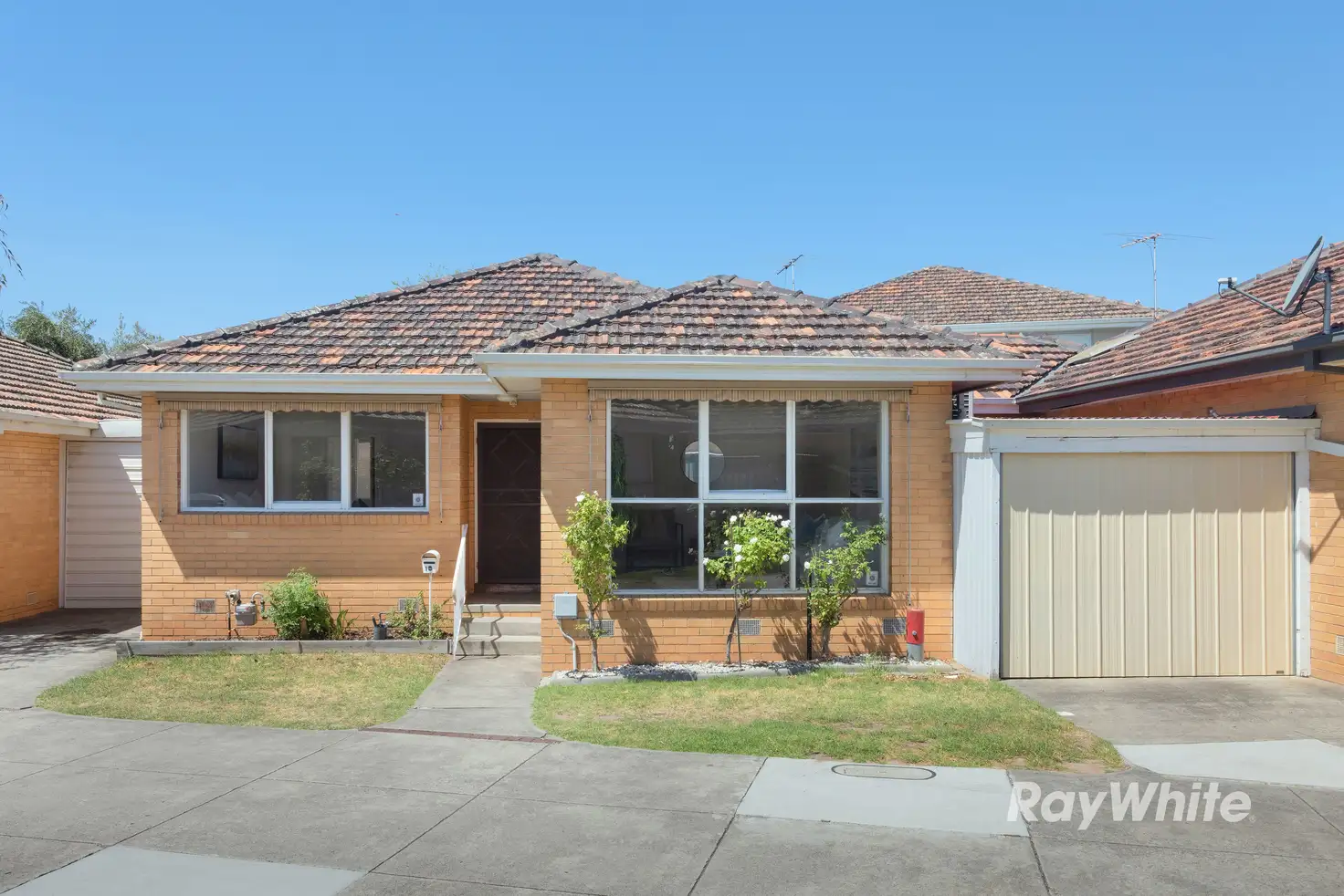 Main view of Homely unit listing, 18/27 Patterson Road, Bentleigh VIC 3204