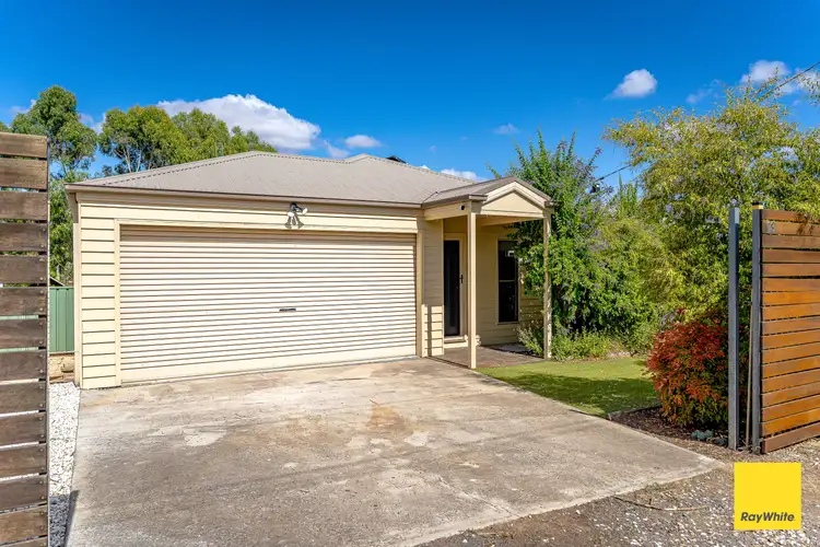 13 Bray Street, Long Gully VIC 3550