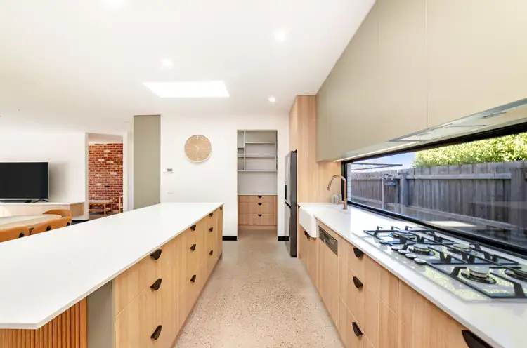 Fifth view of Homely house listing, 6 De Lemos Court, Warrnambool VIC 3280