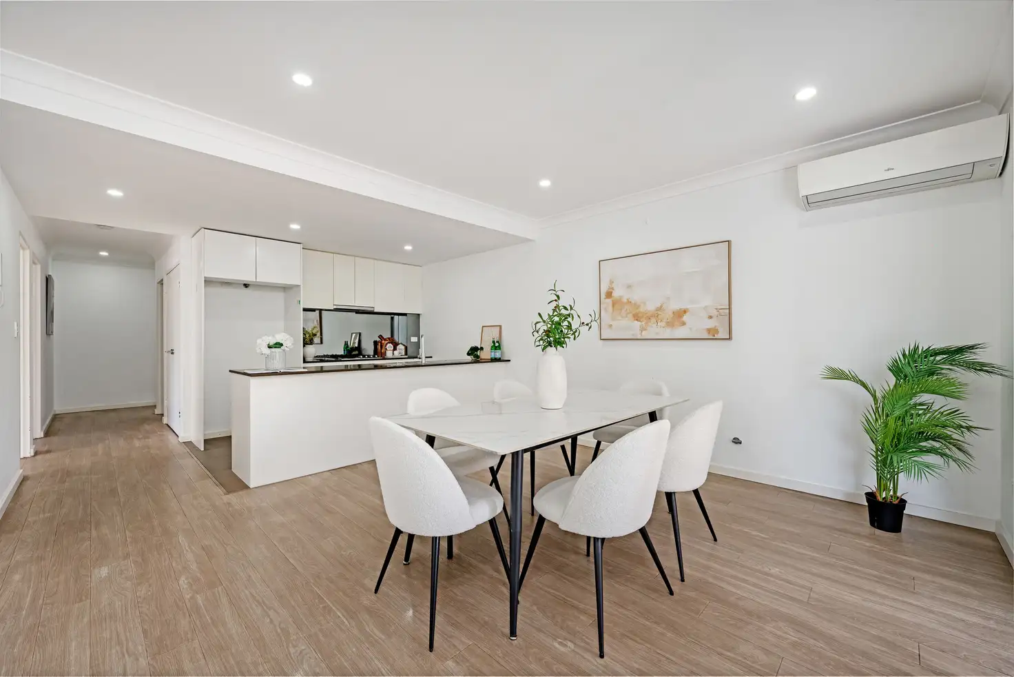 Main view of Homely unit listing, 8/4 St Georges Parade, Hurstville NSW 2220