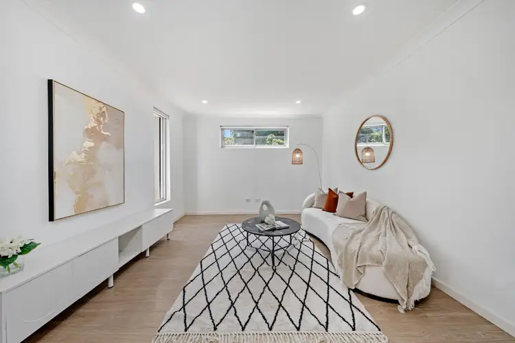 Third view of Homely unit listing, 8/4 St Georges Parade, Hurstville NSW 2220