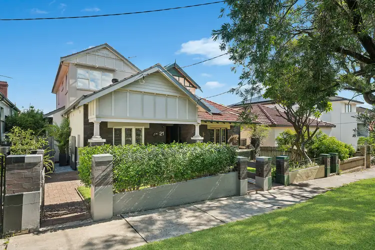 21 Helena Street