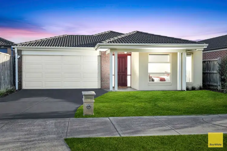 Second view of Homely house listing, 16 Susan Place, Tarneit VIC 3029
