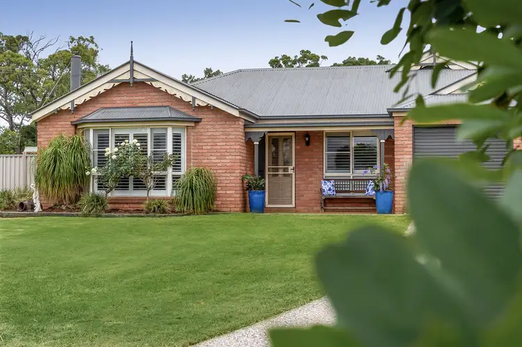 9 Ironbark Crescent, Meringandan West QLD 4352