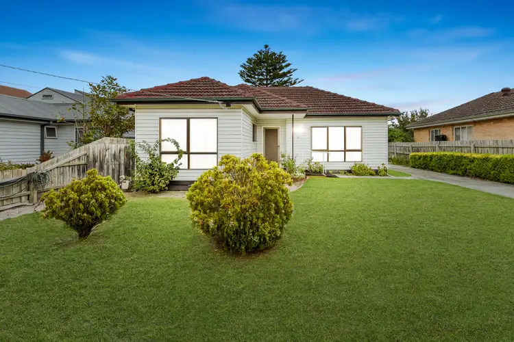 12 Laura Street, Clayton South VIC 3169