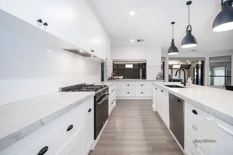 Sixth view of Homely house listing, 9 Mitta Place, Taylors Hill VIC 3037